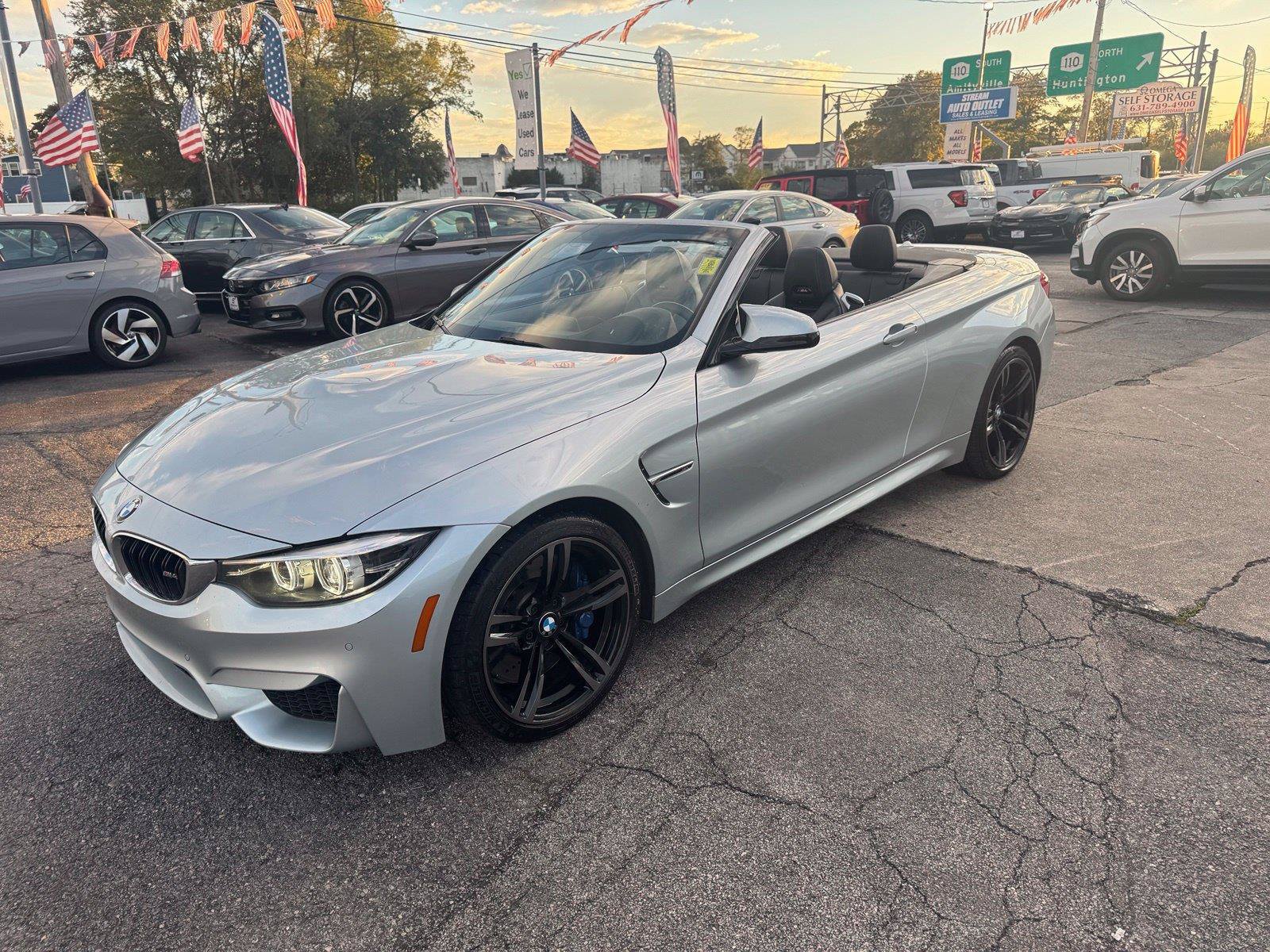 Used 2018 BMW M4 Convertible RWD image 21
