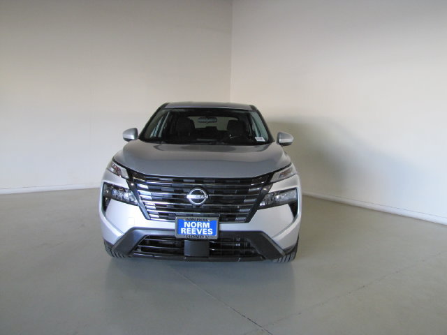 Used 2025 Nissan Rogue SV FWD image 25