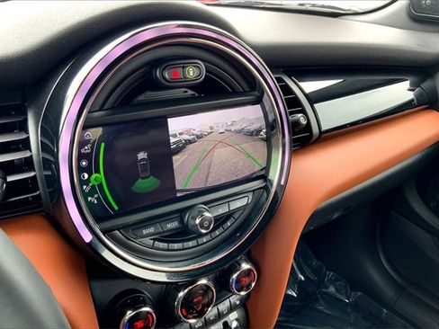 Used 2021 MINI Cooper S image 22