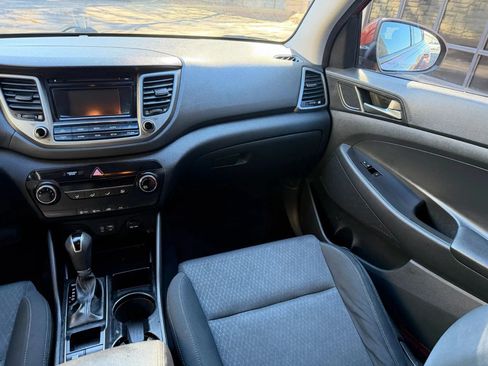 Used 2017 Hyundai Tucson SE FWD image 14