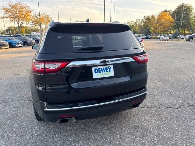 Used 2019 Chevrolet Traverse Premier w/ LPO, Black Accent Package AWD/4WD image 4