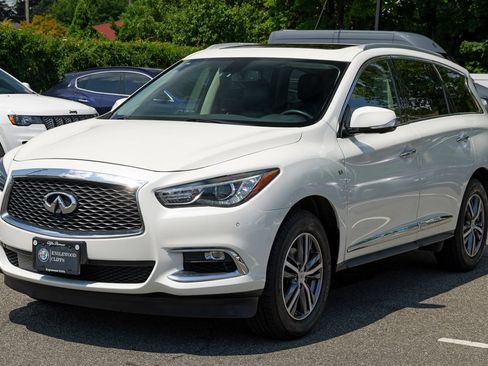 Used 2018 INFINITI QX60 Luxe w/ Premium Plus Package AWD/4WD image 3