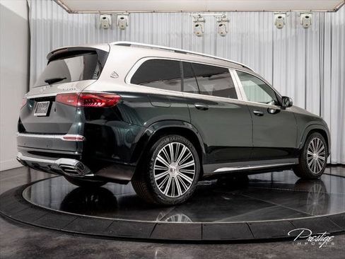 Used 2024 Mercedes-Benz Maybach GLS 600 4MATIC image 16