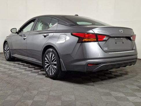 Used 2023 Nissan Altima 2.5 SV FWD image 7