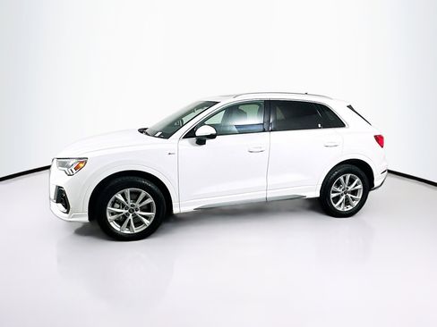 Used 2023 Audi Q3 2.0T Premium image 4