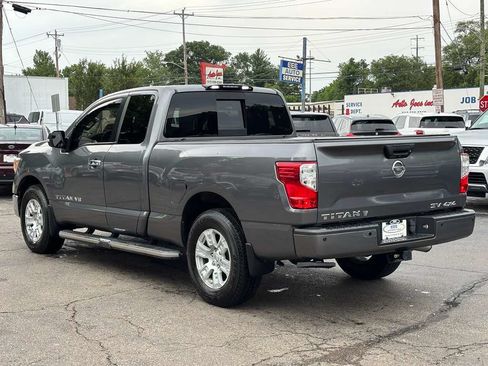 Used 2019 Nissan Titan SV w/ SV Convenience Package AWD/4WD image 6