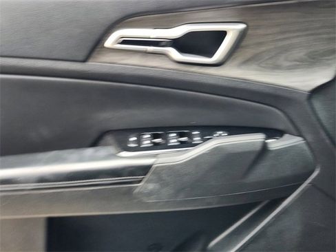 Certified 2023 Kia Sportage X-Line image 24