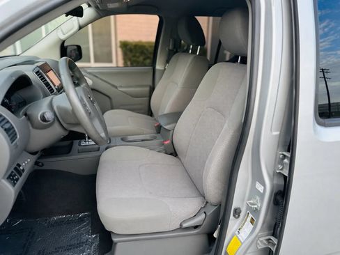Used 2019 Nissan Frontier SV RWD image 10