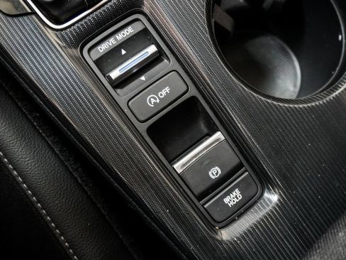 Used 2025 Honda Civic Sport image 25