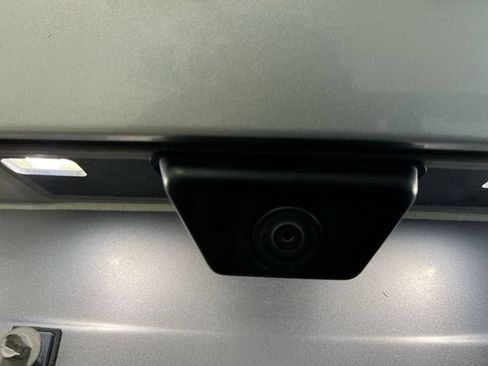 Used 2020 Ford Escape Titanium AWD/4WD image 12