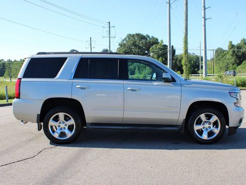 Used 2015 Chevrolet Tahoe LT RWD image 19