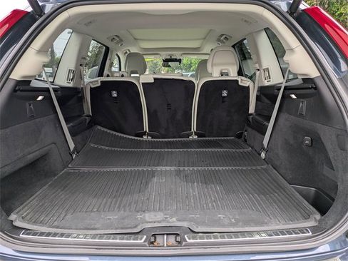 Used 2022 Volvo XC90 T6 Momentum w/ Advanced Package image 23