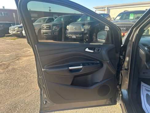 Used 2017 Ford Escape Titanium w/ Equipment Group 301A image 11