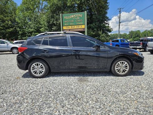 Used 2017 Subaru Impreza 2.0i Premium AWD/4WD image 1