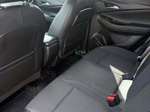 Used 2023 Buick Encore GX Select w/ Safety Package II AWD/4WD image 33