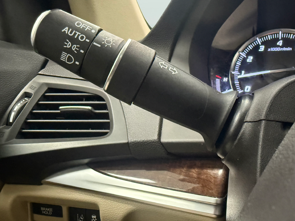 Used 2020 Acura MDX FWD image 21