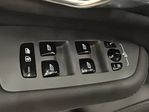 Used 2026 Volvo XC90 B6 Plus w/ Protection Package Premier image 22