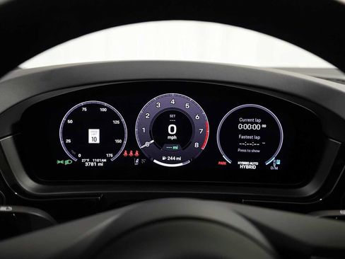Certified 2025 Porsche Cayenne E-Hybrid AWD/4WD image 24