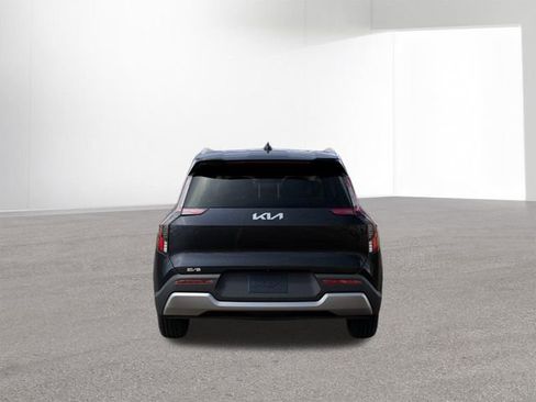 New 2026 Kia EV9 Wind image 5