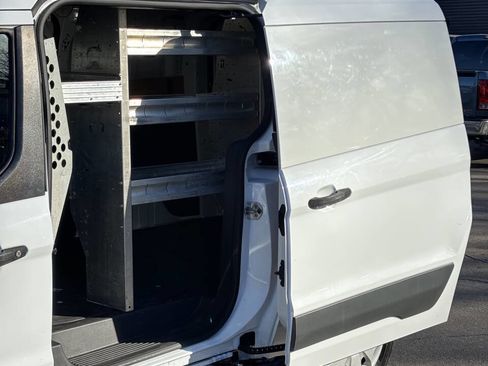 Used 2015 Ford Transit Connect XLT image 19