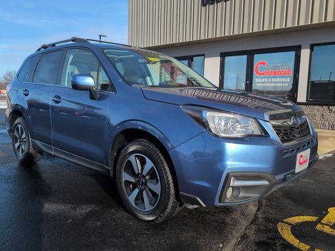 Used 2017 Subaru Forester 2.5i Limited image 2