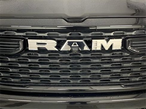 Used 2025 RAM 1500 Big Horn AWD/4WD image 9