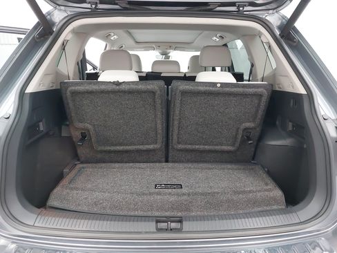 Used 2020 Volkswagen Tiguan SEL w/ 3rd Row Seat Package AWD/4WD image 15