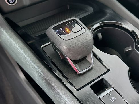 Used 2023 Nissan Rogue SV image 24