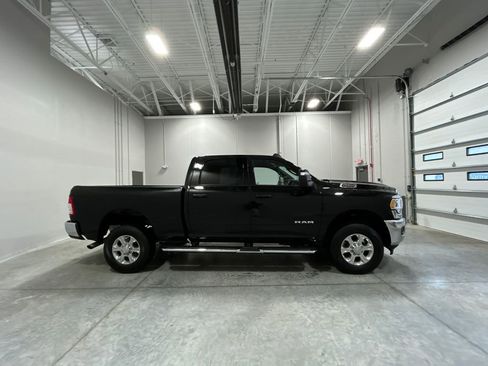 Used 2024 RAM 2500 Big Horn w/ Bed Utility Group image 5