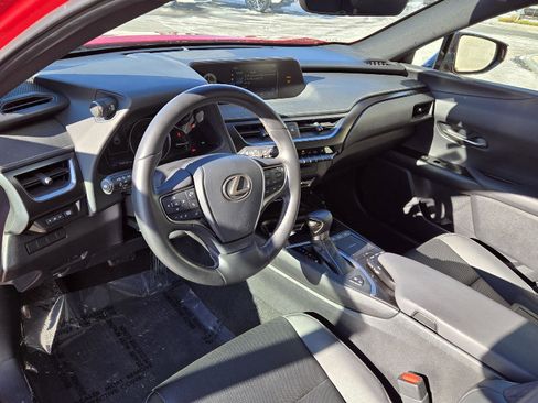 Used 2022 Lexus UX 250h w/ Premium Package image 5