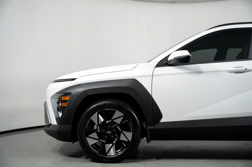 Used 2024 Hyundai Kona SEL FWD image 12