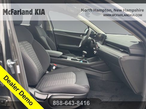 New 2025 Kia K5 LXS image 17