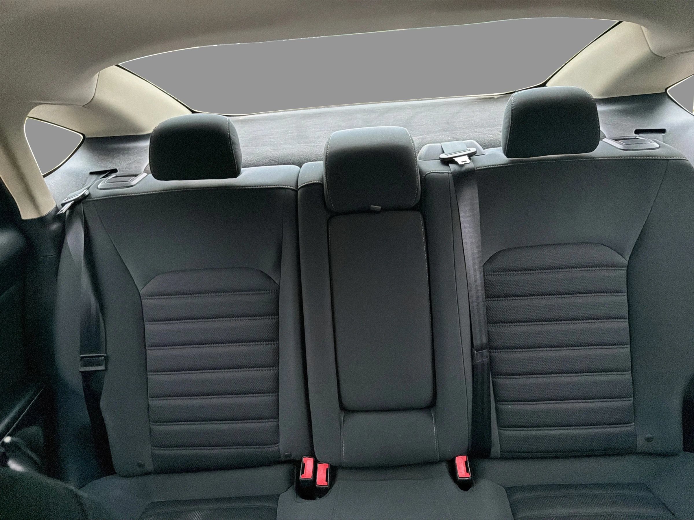 Used 2017 Ford Fusion SE FWD image 17