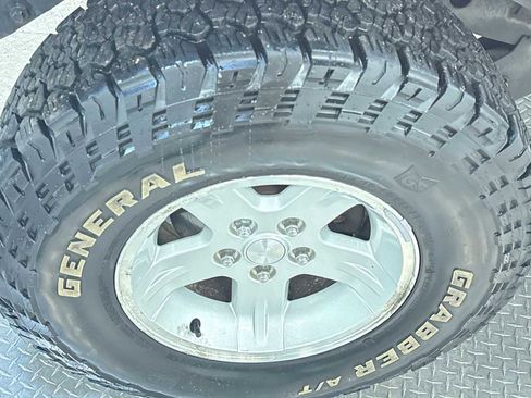 Used 2006 Jeep Wrangler Unlimited image 10