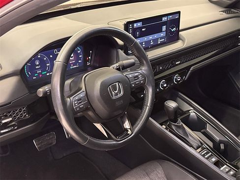 Used 2024 Honda Accord Sport image 21