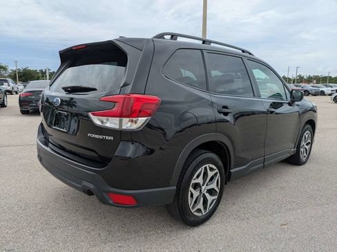 Used 2024 Subaru Forester Premium AWD/4WD image 5