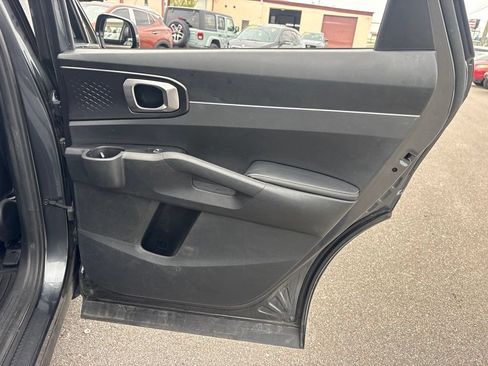 Used 2021 Kia Sorento S w/ Panoramic Sunroof Package AWD/4WD image 15