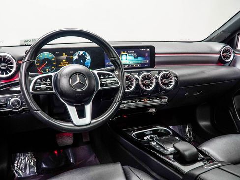 Used 2022 Mercedes-Benz A 220 image 19