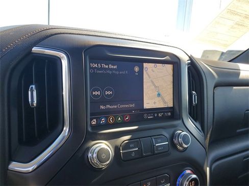 Used 2022 GMC Sierra 1500 AT4 w/ AT4 Premium Package image 19