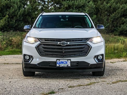 Used 2018 Chevrolet Traverse Premier w/ Redline Edition AWD/4WD image 5