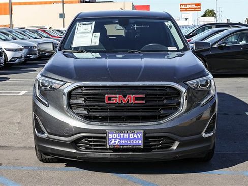 Used 2018 GMC Terrain SLE image 2
