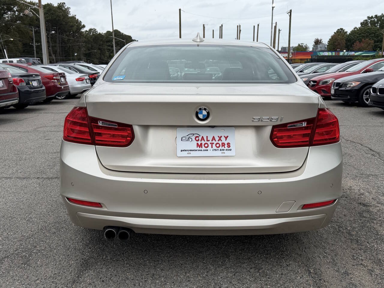 Used 2014 BMW 328i Sedan RWD image 4
