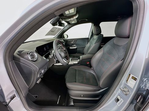New 2026 Mercedes-Benz GLB 250 image 21