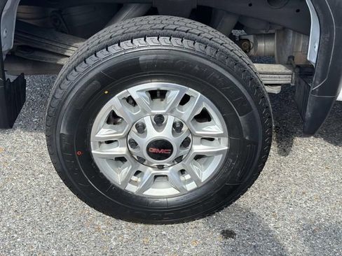 Used 2025 GMC Sierra 2500 Pro w/ Convenience Package AWD/4WD image 5