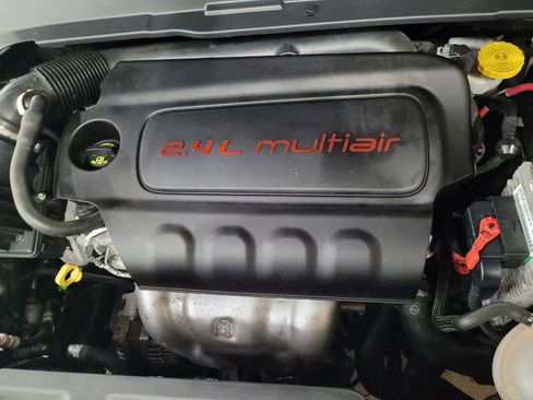 Used 2018 Jeep Compass Limited image 30