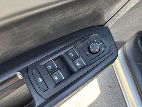 Used 2019 Volkswagen Atlas SE w/ Towing Package image 21