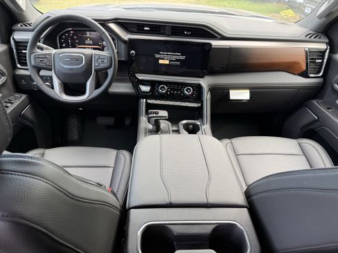New 2026 GMC Sierra 1500 Denali w/ Denali Reserve Package image 10