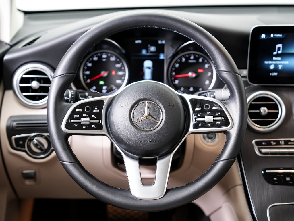 Used 2022 Mercedes-Benz GLC 300 4MATIC image 11
