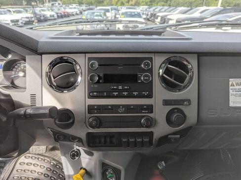 Used 2019 Ford F650 2WD SuperCab Super Duty image 21