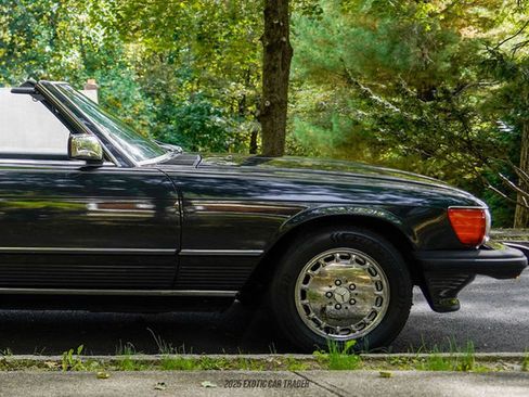 Used 1986 Mercedes-Benz 560 SL image 11